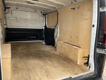 Image véhicule  Renault TRAFIC (10)