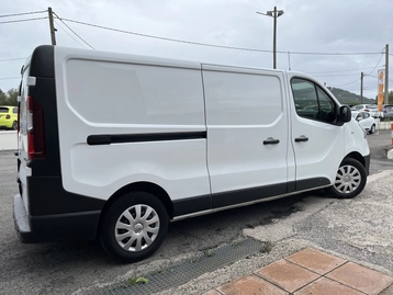 Image véhicule  Renault TRAFIC (2)