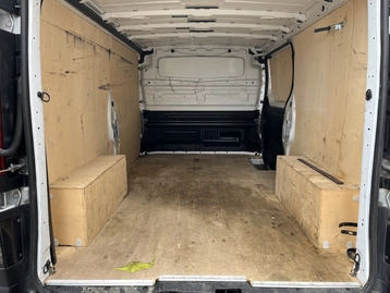 Image véhicule  Renault TRAFIC (9)