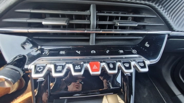 Image véhicule  Peugeot 2008 (16)