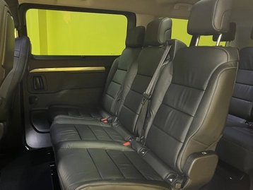 Image véhicule  Peugeot TRAVELLER (50)