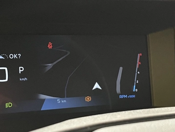 Image véhicule  Peugeot TRAVELLER (10)