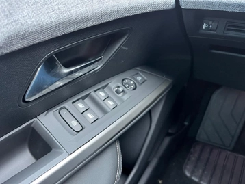 Image véhicule  Peugeot 3008 (21)