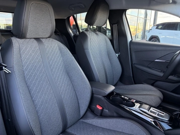 Image véhicule  Peugeot 208 (45)