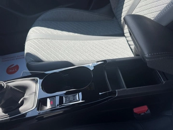 Image véhicule  Peugeot 2008 (18)