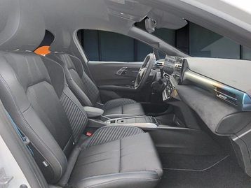 Image véhicule  Renault CLIO (16)