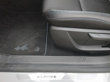 Image véhicule  Renault CLIO (38)