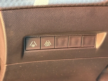 Image véhicule  Peugeot 2008 (6)