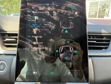 Image véhicule  Renault CAPTUR (32)