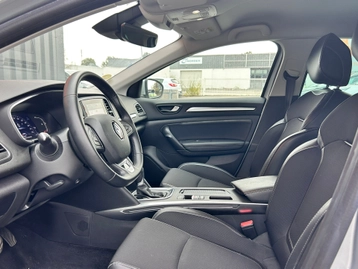 Image véhicule  Renault MEGANE IV (5)