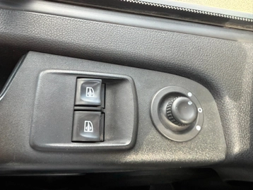 Image véhicule  Renault TRAFIC (10)