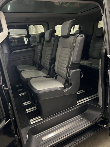 Image véhicule  Ford Tourneo Custom (16)