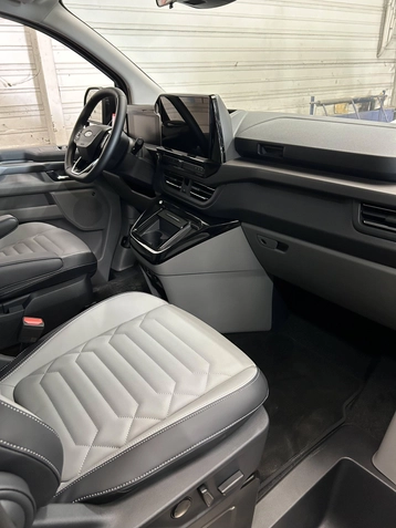 Image véhicule  Ford Tourneo Custom (13)