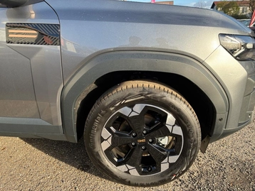 Image véhicule  Dacia BIGSTER (21)