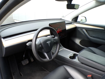 Image véhicule  Tesla MODEL Y (8)
