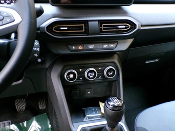 Image véhicule  Dacia SANDERO (11)