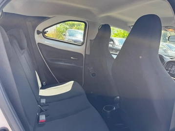 Image véhicule  Toyota AYGO X (9)