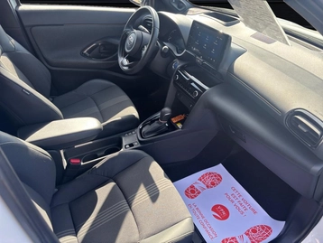 Image véhicule  Toyota YARIS CROSS (17)