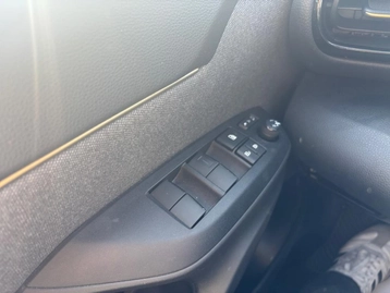 Image véhicule  Toyota YARIS CROSS (19)