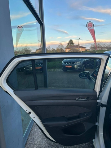 Image véhicule  Volkswagen GOLF (21)