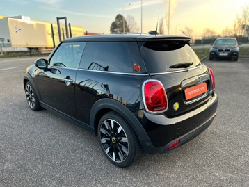 Image véhicule  Mini HATCH (11)