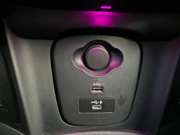 Image véhicule  Mini HATCH (18)