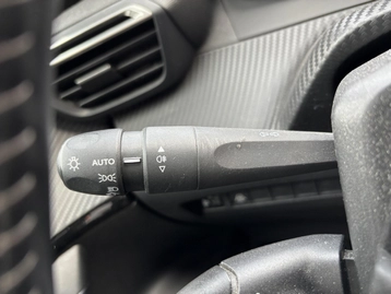Image véhicule  Peugeot 2008 (8)