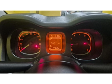 Image véhicule Fiat PANDA (15) Image véhicule Fiat PANDA (15)