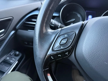 Image véhicule  Toyota C-HR (20)