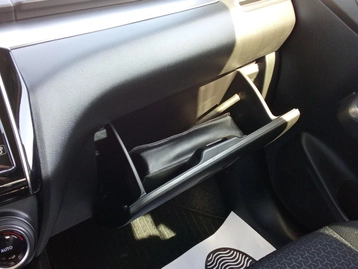 Image véhicule Suzuki SWIFT (30) Image véhicule Suzuki SWIFT (30)