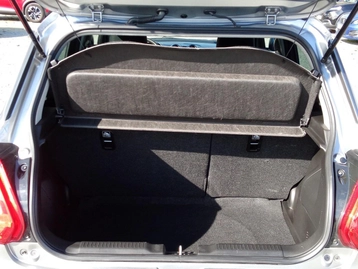 Image véhicule Suzuki SWIFT (18) Image véhicule Suzuki SWIFT (18)