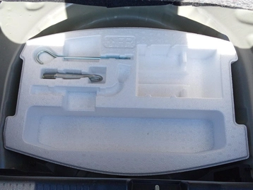 Image véhicule Suzuki SWIFT (19) Image véhicule Suzuki SWIFT (19)