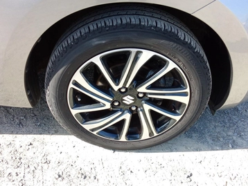 Image véhicule  Suzuki SWIFT (46)