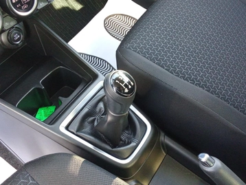 Image véhicule  Suzuki SWIFT (14)