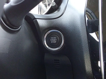 Image véhicule Suzuki SWIFT (32) Image véhicule Suzuki SWIFT (32)