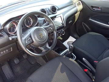 Image véhicule Suzuki SWIFT (22) Image véhicule Suzuki SWIFT (22)