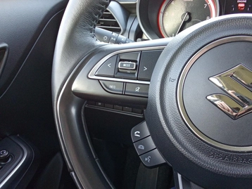 Image véhicule Suzuki SWIFT (36) Image véhicule Suzuki SWIFT (36)