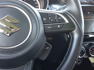 Image véhicule Suzuki SWIFT (33) Image véhicule Suzuki SWIFT (33)