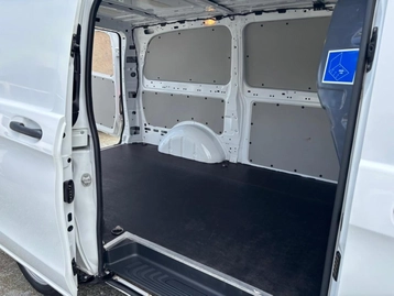 Image véhicule Mercedes VITO (18) Image véhicule Mercedes VITO (18)