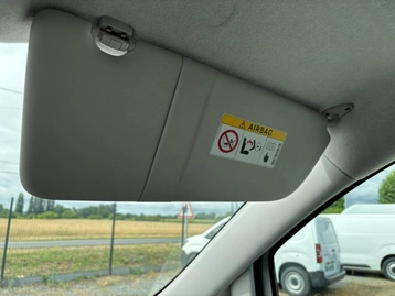 Image véhicule Mercedes VITO (21) Image véhicule Mercedes VITO (21)