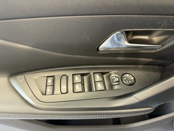 Image véhicule  Peugeot 308 (10)