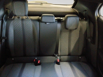 Image véhicule  Peugeot 2008 (8)