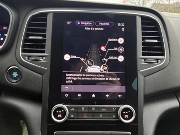 Image véhicule  Renault MEGANE (40)