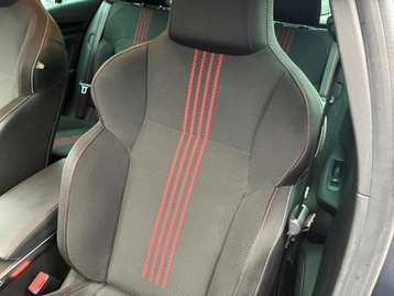 Image véhicule  Renault MEGANE (23)