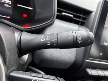 Image véhicule  Renault CLIO (12)