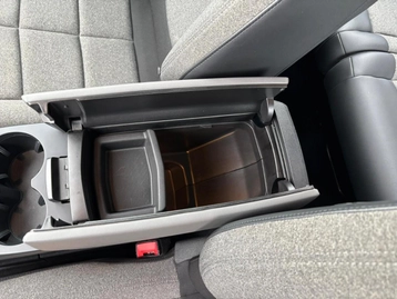 Image véhicule Citroën C5 AIRCROSS (25) Image véhicule Citroën C5 AIRCROSS (25)