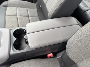 Image véhicule Citroën C5 AIRCROSS (27) Image véhicule Citroën C5 AIRCROSS (27)