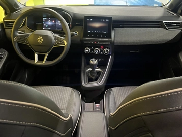 Image véhicule  Renault CLIO (9)