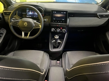 Image véhicule  Renault CLIO (8)