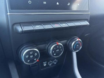 Image véhicule  Renault CLIO (19)